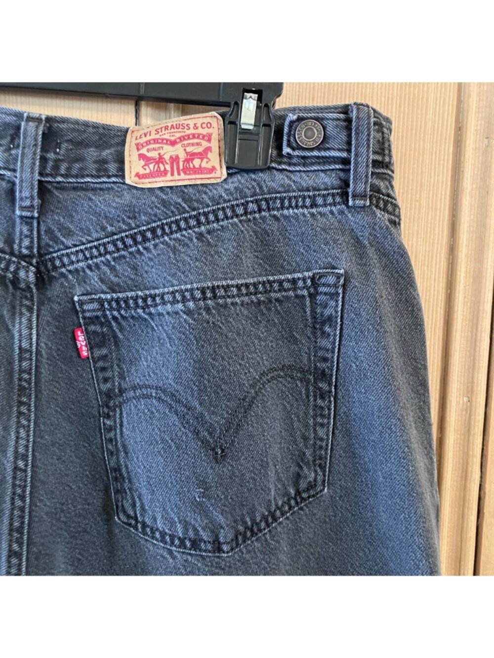 Levi's Womens Cinch Baggy Wide Leg Jeans Size 33 X 26  (US 16) Black AN NWT - Picture 5 of 12